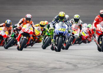 Vinales will be as tough for Rossi as Lorenzo – Suzuki MotoGP boss